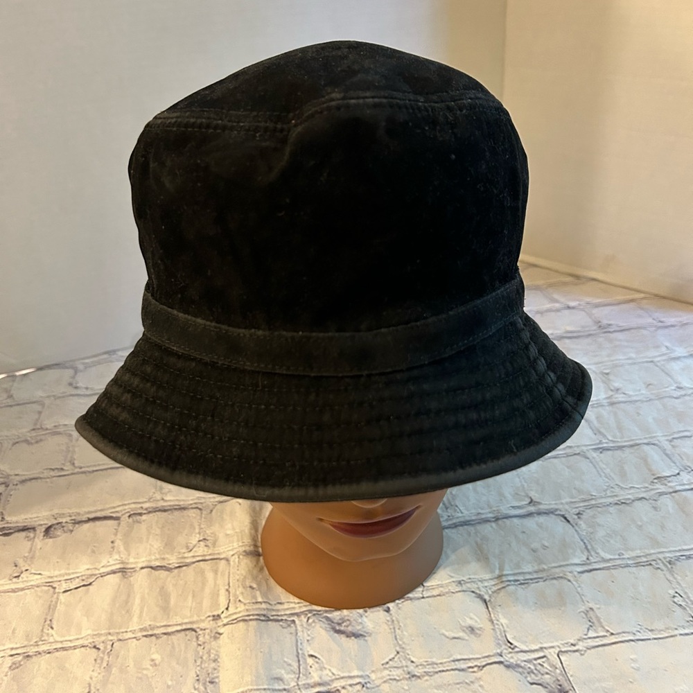 CAPPELLI WOMENS ACRYLIC/POLYESTER BLACK BUCKET HAT